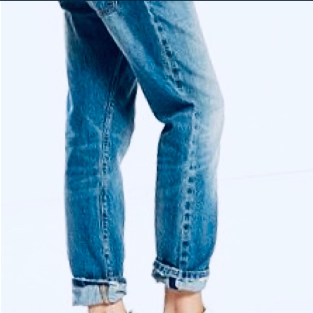 EUC Levi’s 501 Button Fly Boyfriend Jeans - Picture 4 of 8